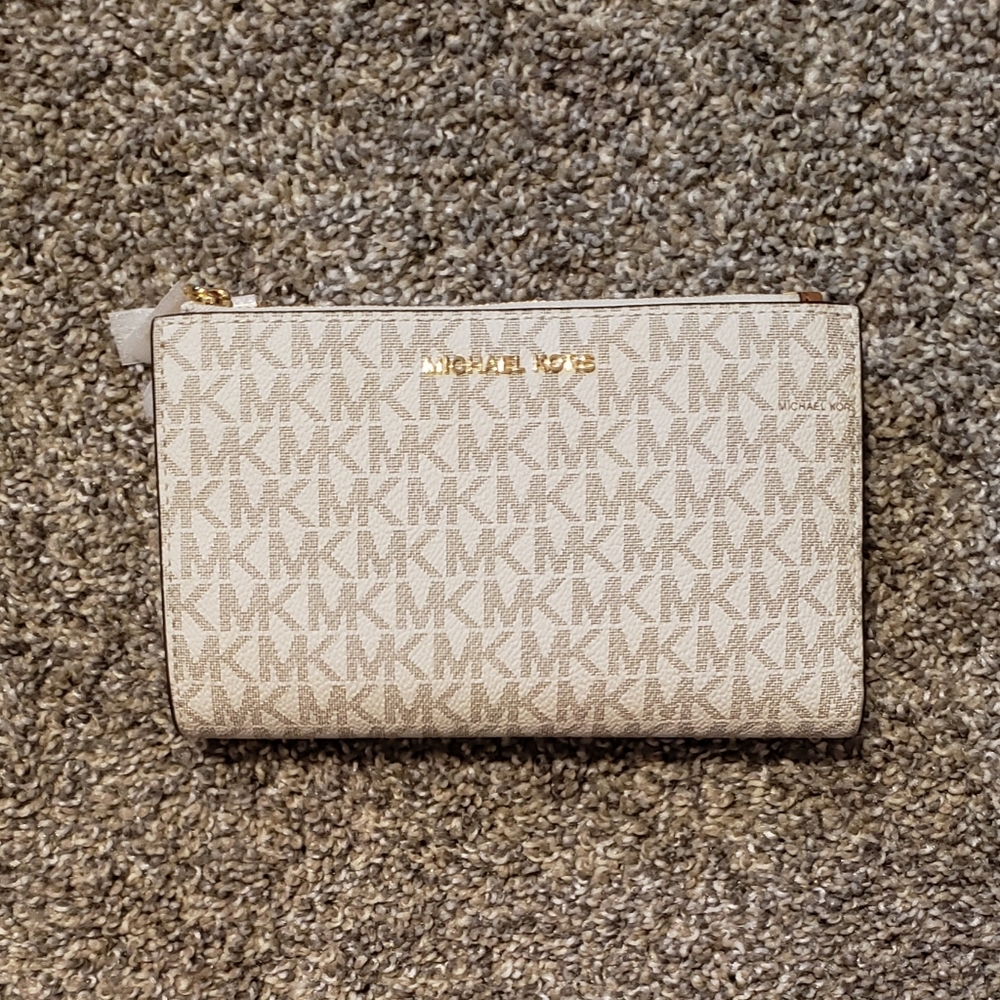 Michael Kors Adele Leather Smartphone Wallet, Double Zip Wristlet, Vanilla